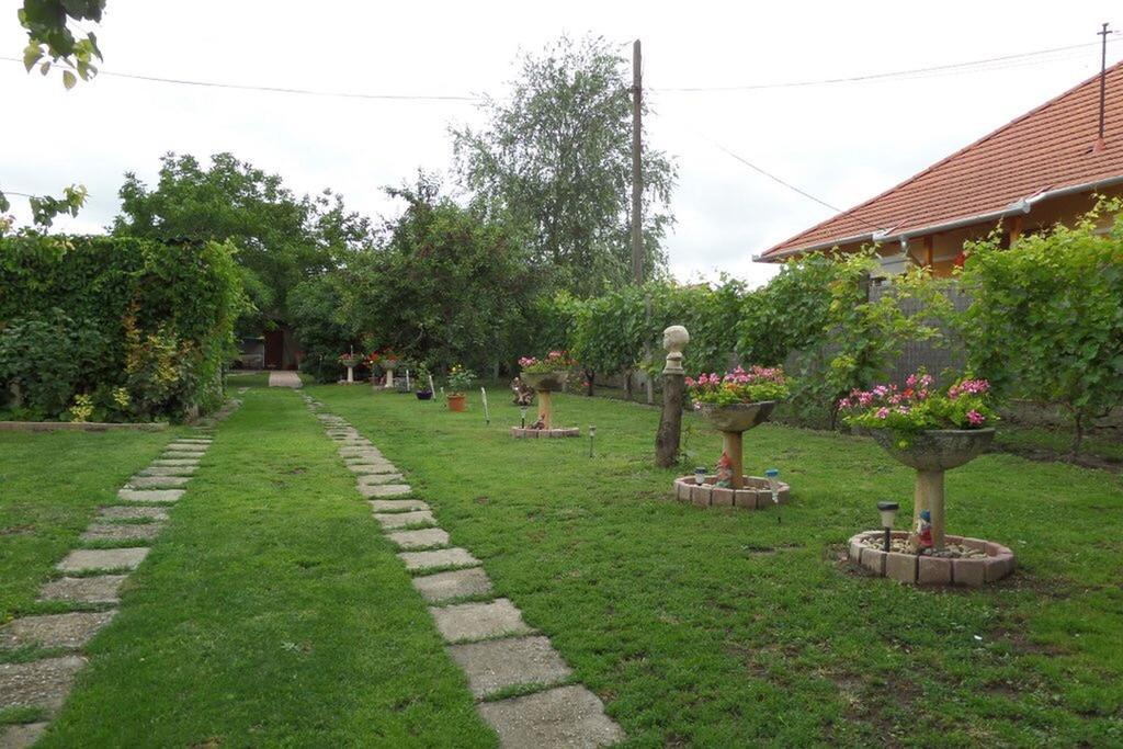 Natura Vendeghaz Pazmand Εξωτερικό φωτογραφία